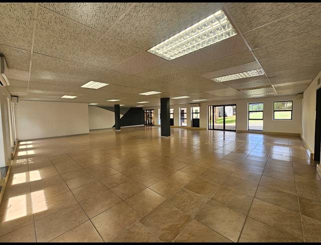 229M² OFFICE TO LET IN HURLINGHAM